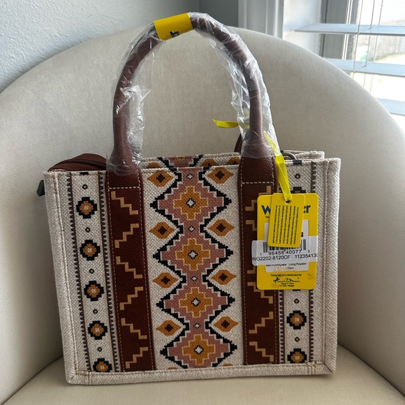 Wrangler Purse - Picture 3 of 3